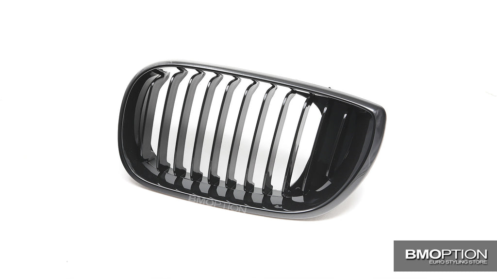 E46 4D 02-05 Glossy Black Front Grille