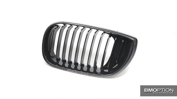 E46 4D 02-05 Glossy Black Front Grille