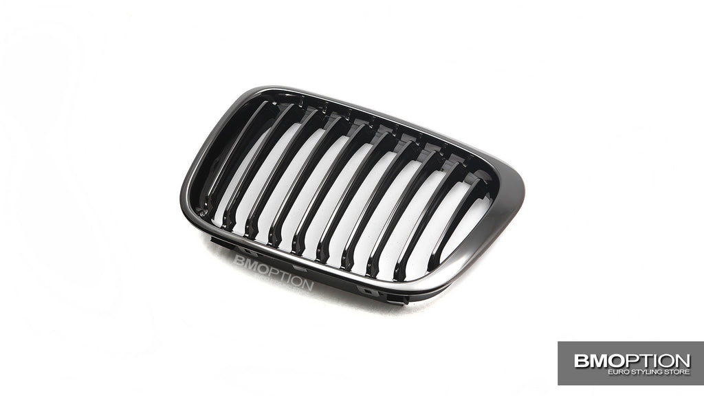 E46 4D 98-01 BlackChrome Front Grille